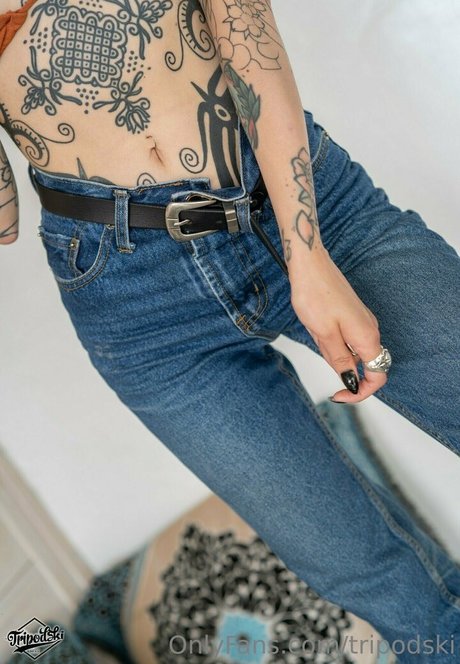 Tripodski free model image