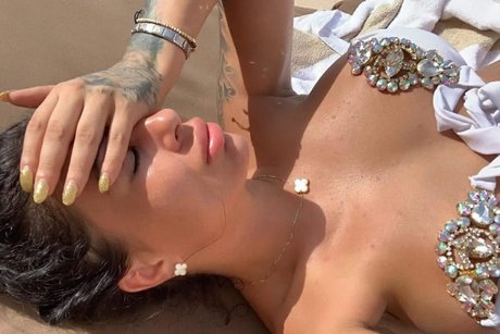 monicasuarez perfect star image