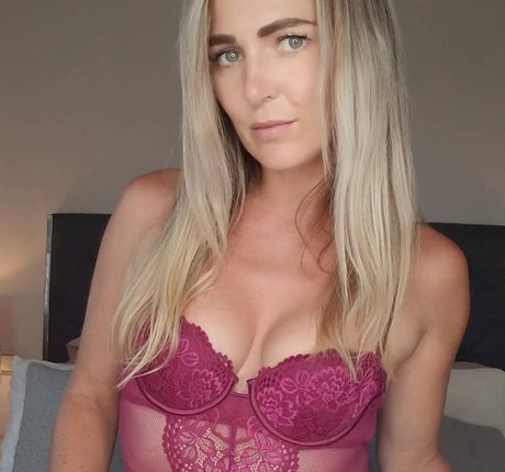 Ashley Campbell star photos