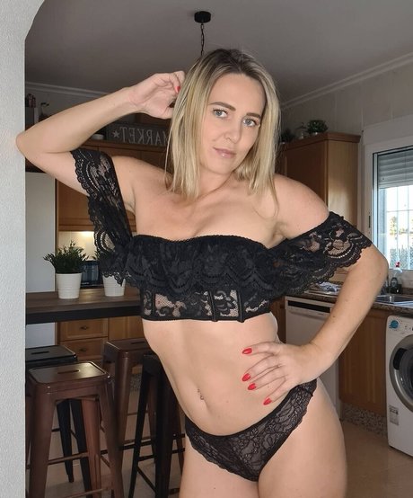 Ashley Campbell model pornographic pics