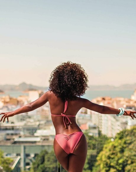 Erika Januza exclusive model images