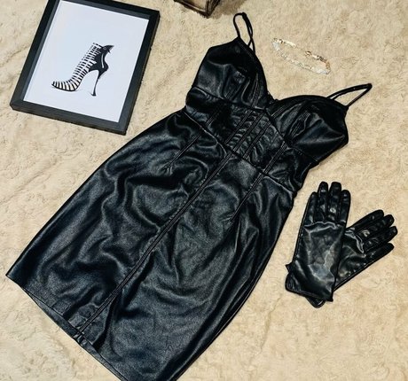 thequeentrish best pornstar photos