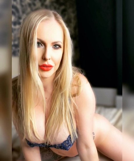 Lucy Tease pornstar pretty pic