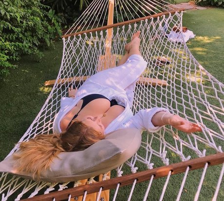 Amanda R pornstar sex archive