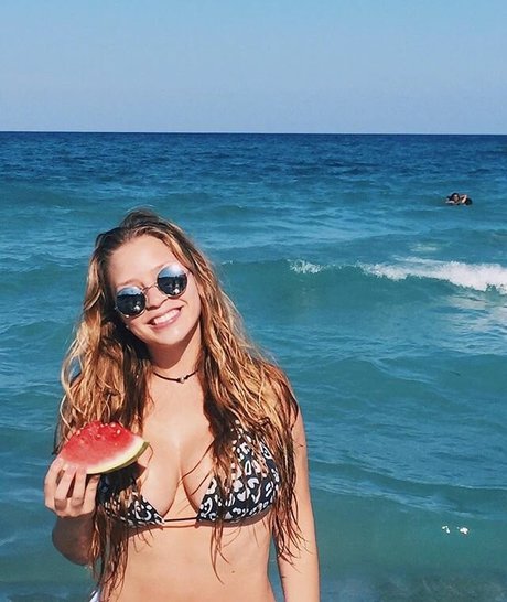 Amanda R pornstar nudes img