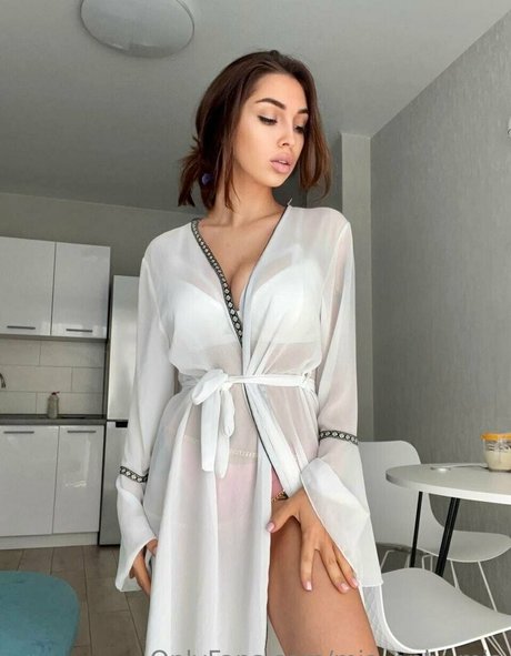 mia only mia hot actress picture