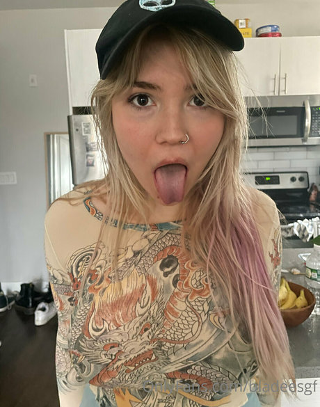 bladeesgf star xxx photo