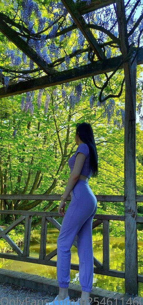 rideondildo erotic actress image