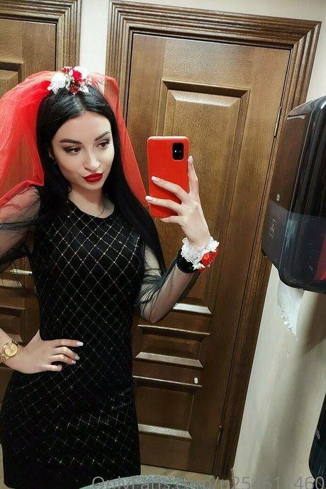 rideondildo pretty pornstar img