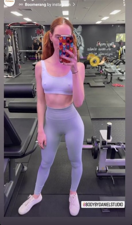 Belinda Vickers model adult photo