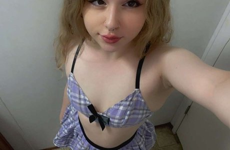 Elizabxthlee exclusive actress pics