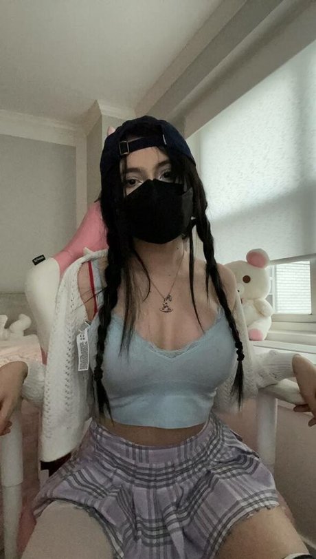 ador6ble model erotic picture