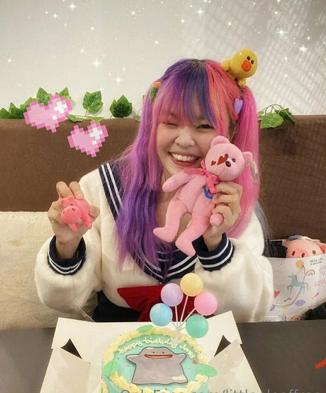 littleeleaffree erotic actress gallery