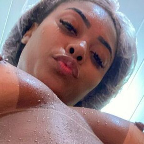 Cynthya Cybelle model xxx pic