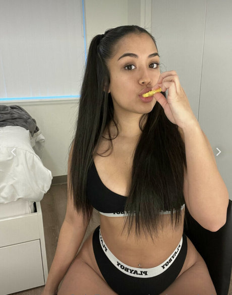 aaliyahrmorales naked star gallery