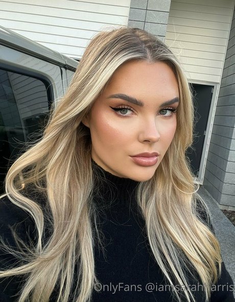 iamsarahharris nude pornstar gallery