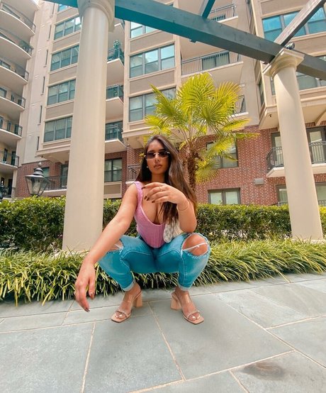 therealmeghnaa hot model picture