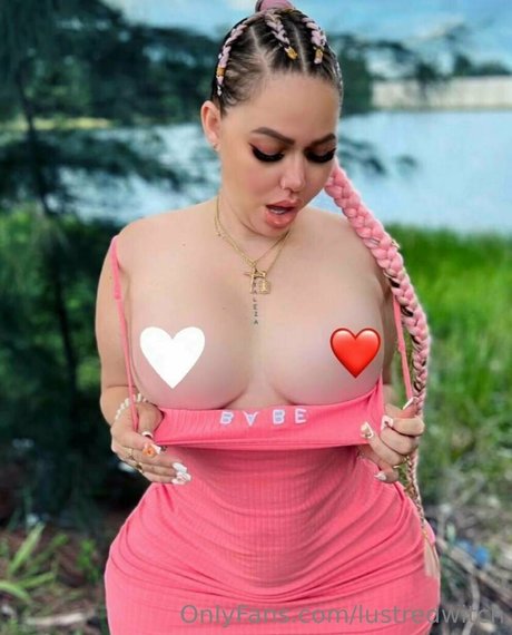 lustredwitch Profile pic