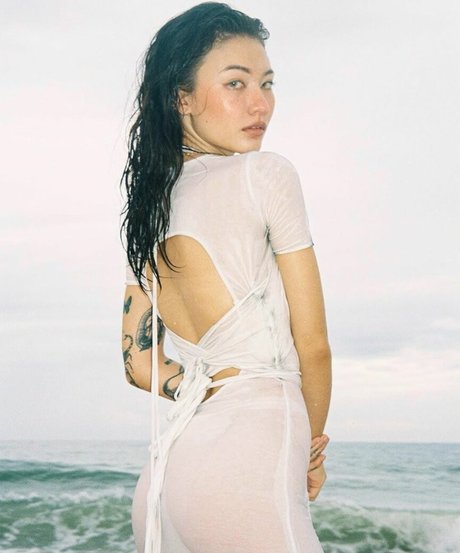 naomiroestel best model galleries