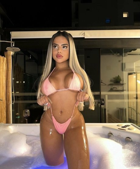 Lays Peace pornstar hot pictures