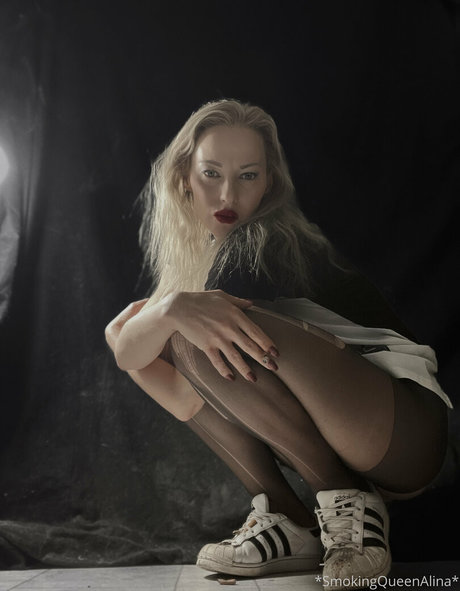smokingqueenalina pornstar pretty pics