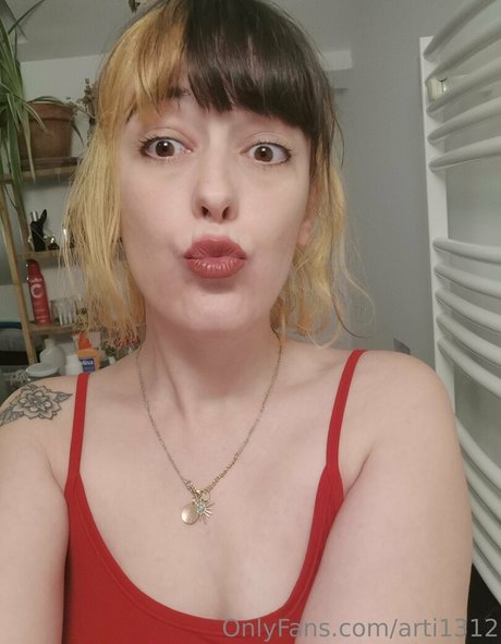 arti1312 naked actress picture