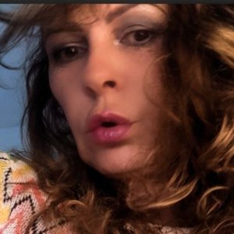 Donna Ewin model perfect galleries