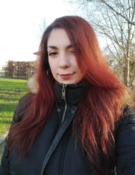 ladyalexislove nude star img