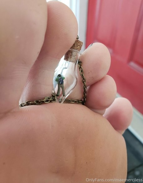 maemerciless art actress photos