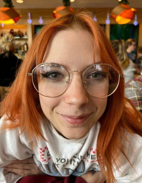 selflovemary nudes actress pictures