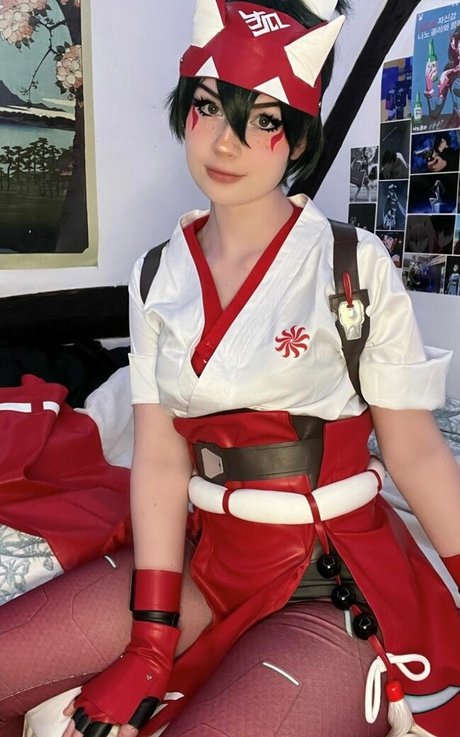 Nebulouslybecca model top photos