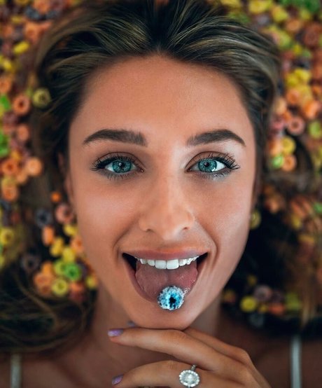 Emma Amelia pornstar naked picture