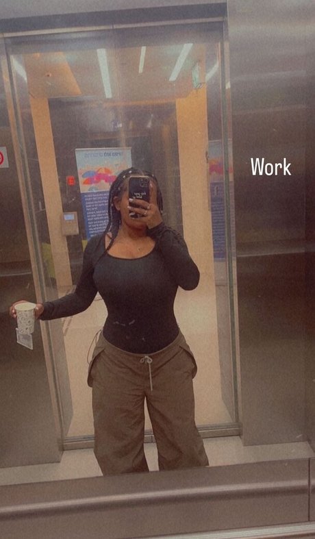 JustNati pornstar pretty img