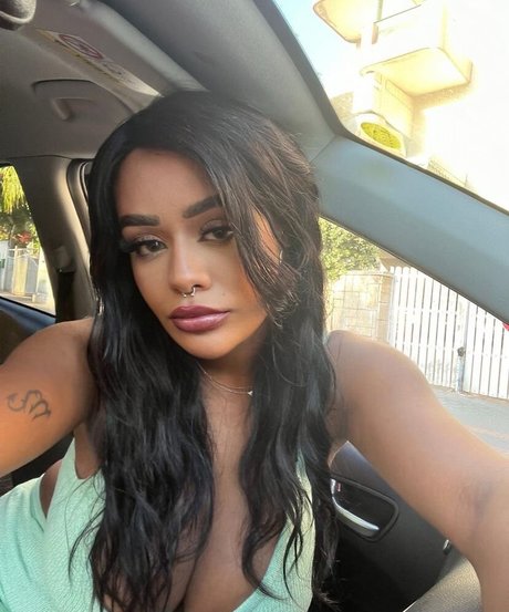 JustNati perfect actress img