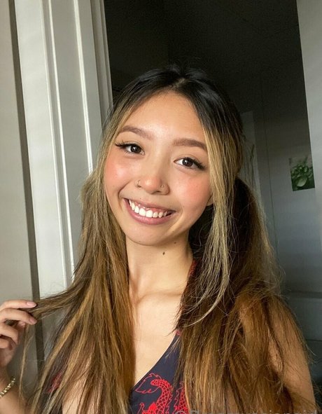 dreamyasiangirlvids pornstar sexy pictures