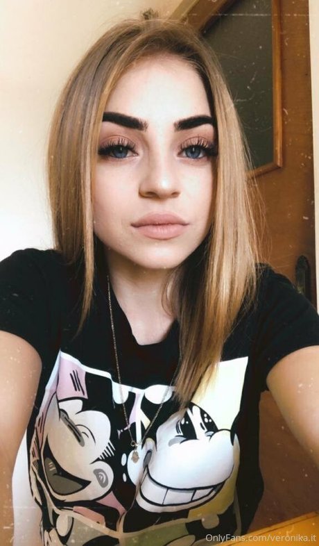 veronika it model best image