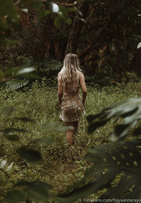 freyaannerayy star pornographic image