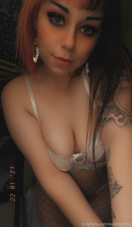 ieatboyzfree star porn archive