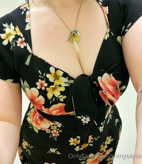 shinysayss exclusive pornstar picture