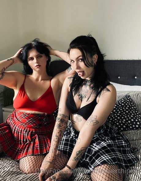 meltheoverthinker exclusive model img