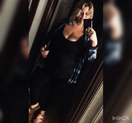 plussize andfine exclusive model img