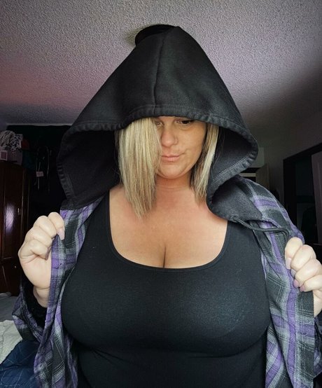 plussize andfine nice actress gallery