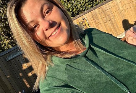 plussize andfine naked actress photo