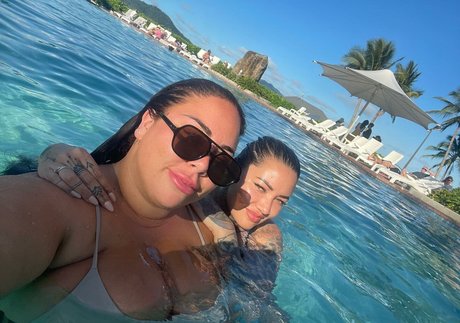 Antonia Waerea Adams star nudes picture