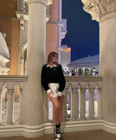 Emiliee Russo nudes pornstar pics