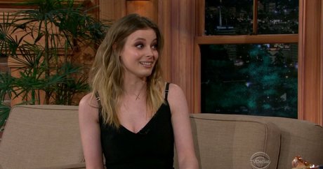 Gillian Jacobs star picture