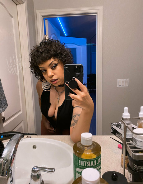 leilacherry pornstar perfect galleries