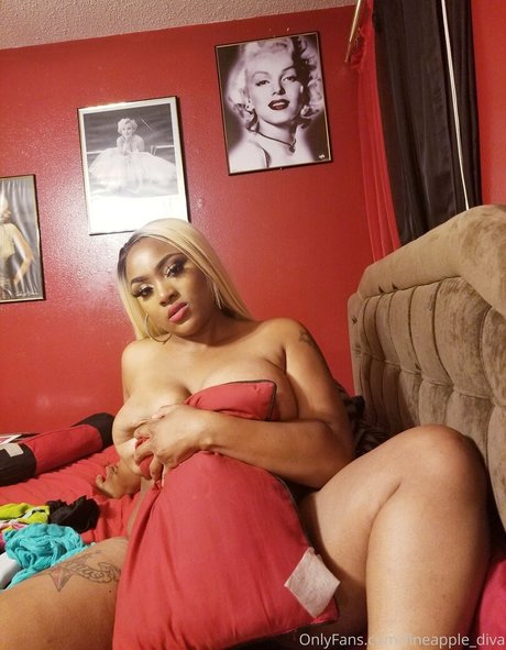 fineapple diva exclusive pornstar photo