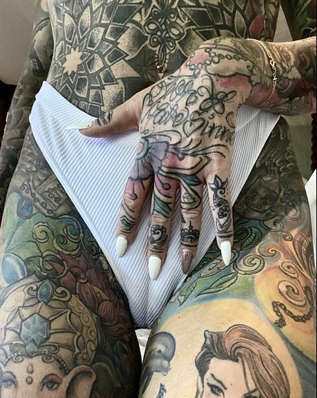 Becky Holt art star galleries