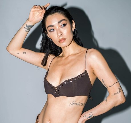 Rina Sawayama best star photo